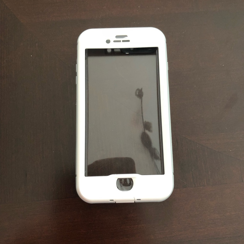 IPhone 8 PLUS - Authentic LifeProof Nüüd Case